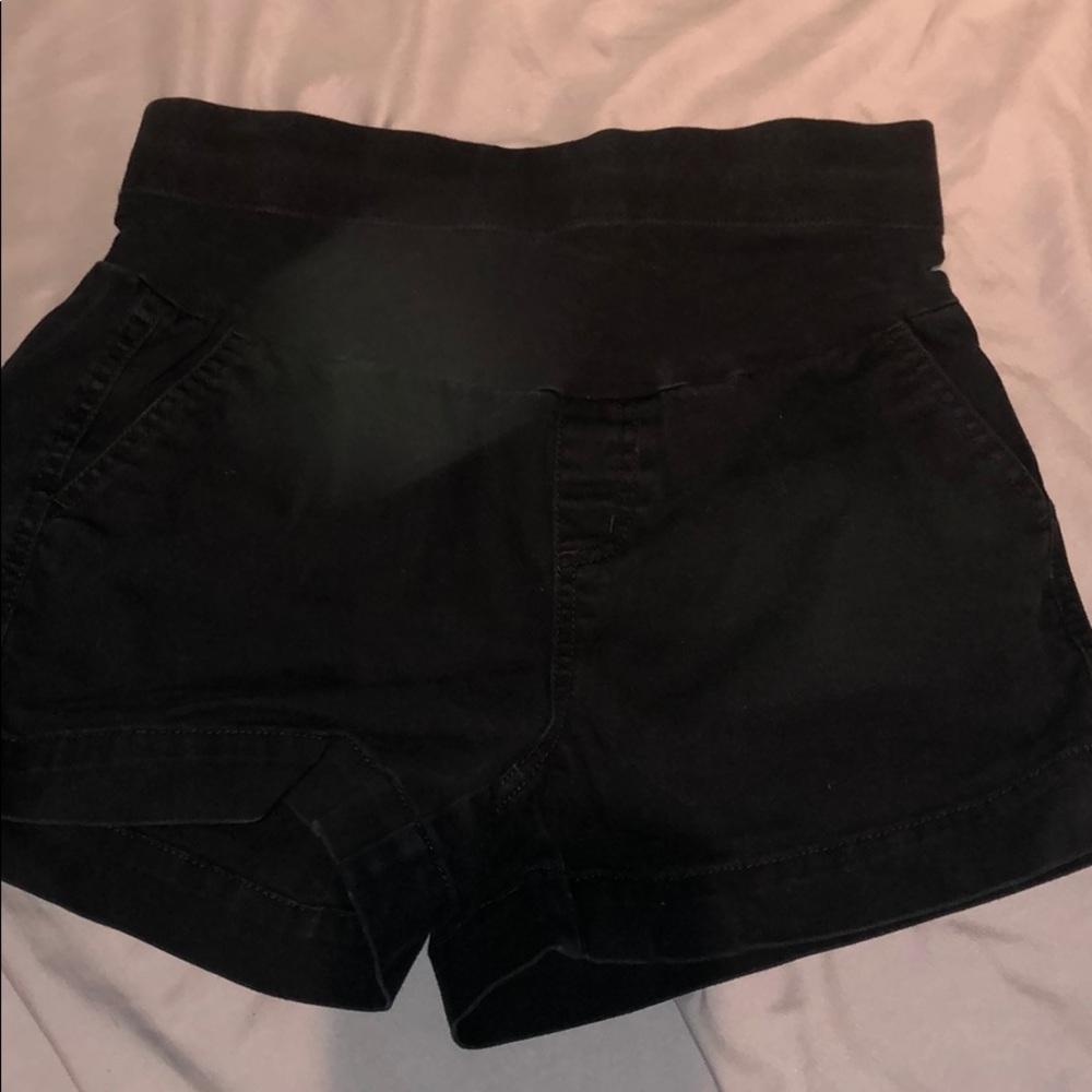 Maternity shorts